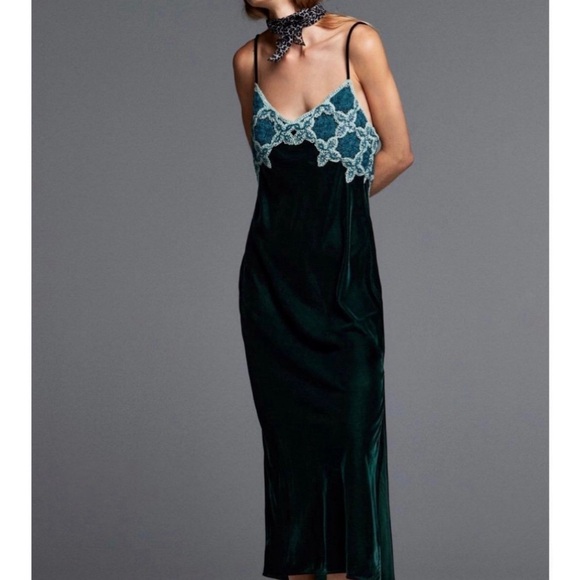 NWT ZARA Long crochet dress Blogger Favorite - Picture 3 of 13